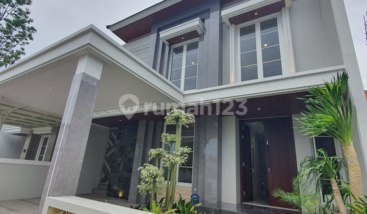 Rumah New Brand The Luxury Villa Taman Telaga Citraland Surabaya Barat