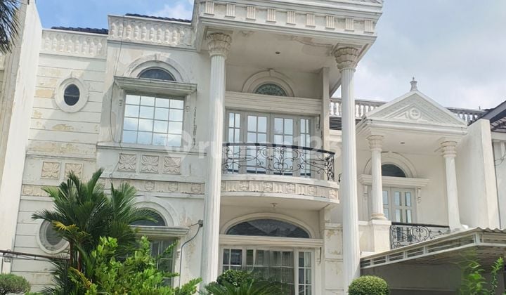 Rumah Mewah Klasik Siap Huni Raffles Garden Surabaya Barat