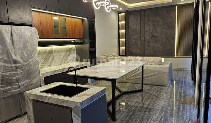 Modern Minimalist House Fully Furnished Ready to Occupy Fullerton Citraland West Surabaya
