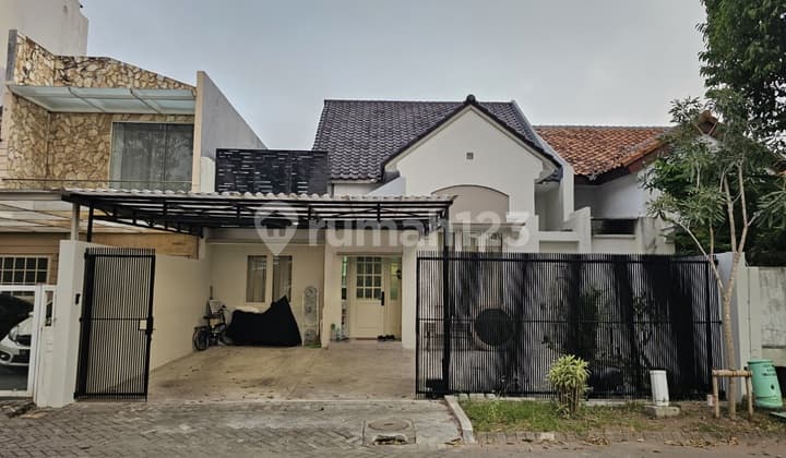 Rumah Second Terawat Taman Puspa Raya Citraland Surabaya Barat