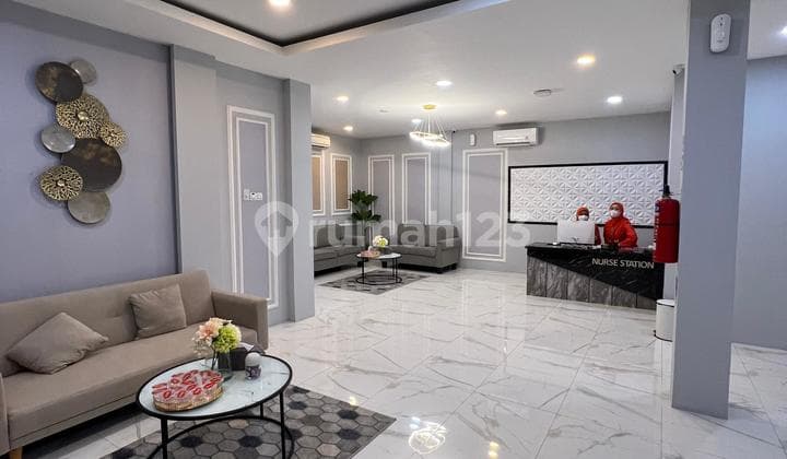 Luxury Adjacent Mango Street Shophouses