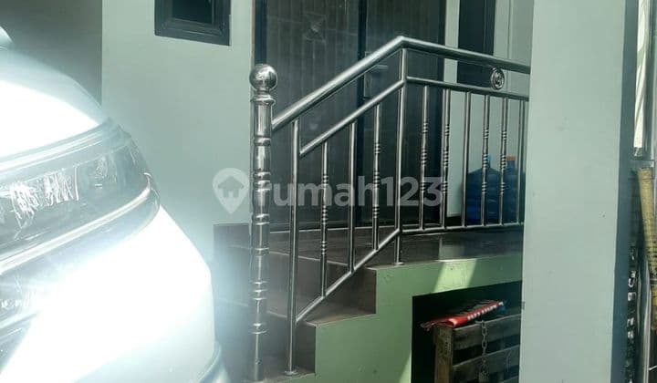 3-Story Upside-Down House: Nice & Affordable