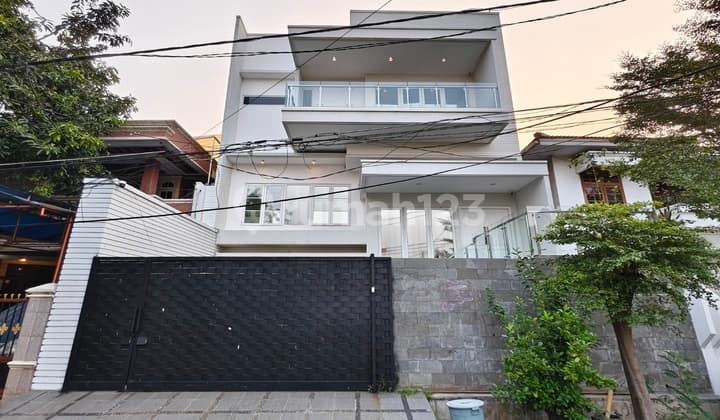 Rumah Minimalis Super Bangunan Baru 2019 Sunter Danau Agung Tengah Paradise