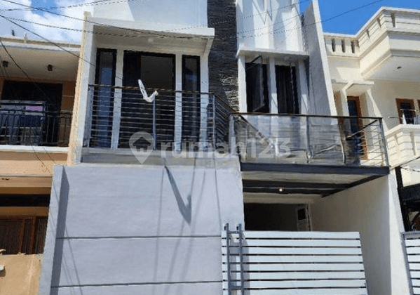 RUMAH BRAND NEW MINIMALIS SUNTER BISMA