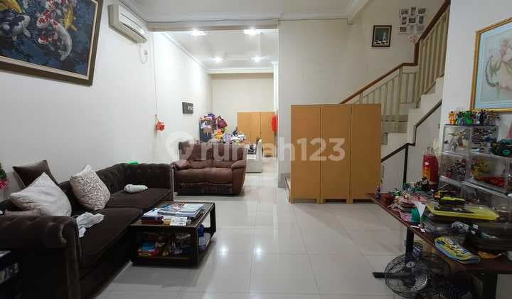 Minimalist Garden-Facing House in Sunter Sacna, Metro Paradise Nyiur Garden