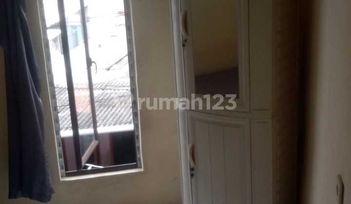 Comfortable Men's Boarding House in Cempaka Putih