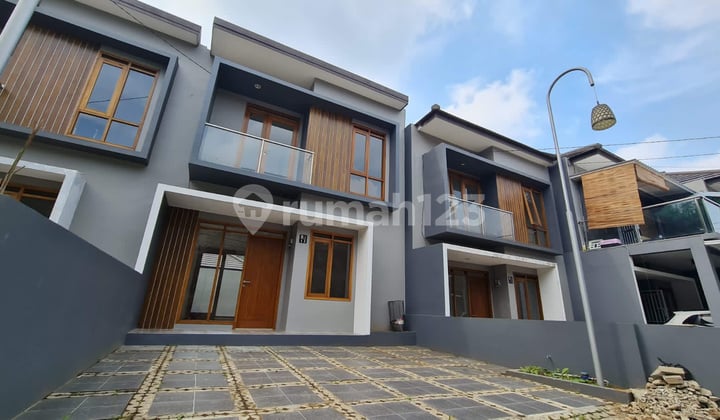 Comfortable Move-In Ready House in Sariwangi, Bandung