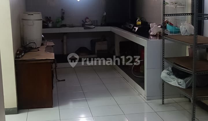 Take Over Ruang Usaha + Kost Aktif (roi Bagus)