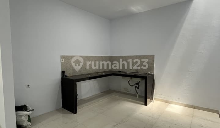 Cluster Hylands Greenwich BSD City Rumah Baru Renovasi