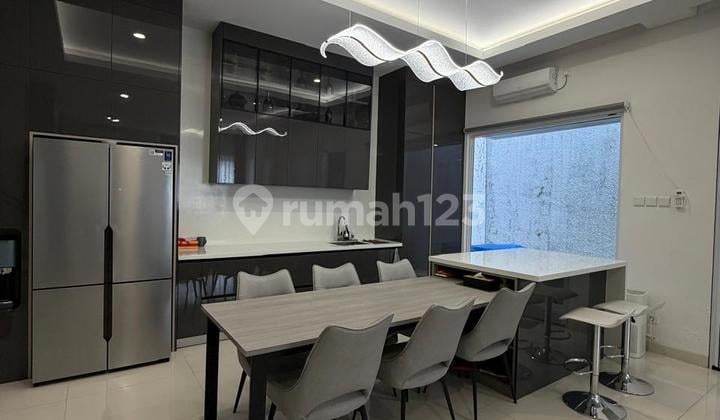 Detached House Menteng Village Gading Serpong Semi Furnished