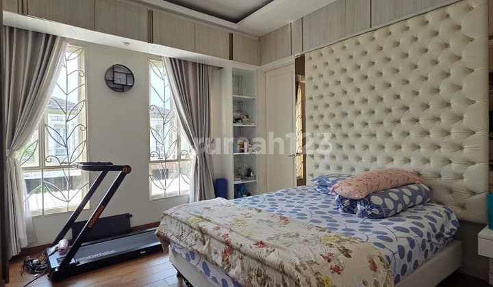 Leora Alam Sutera Cluster House, 2.5 Floors