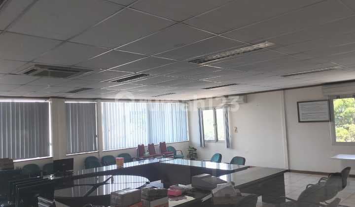 Gedung Kantor + Gudang Strategis di Mainroad Soekarno Hatta Bdg