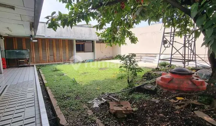 Jual/Sewa Rumah/Tempat Usaha di Mainroad Naripan Bandung Tengah