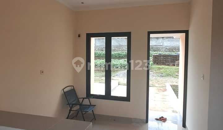 Jual Rumah Baru 2 Lantai Minimalis di Belakang Setraduta Regency