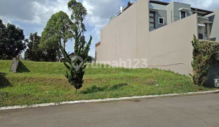 Tanah Kavling Strategis di Cluster Elite Setra Duta Dago Bandung