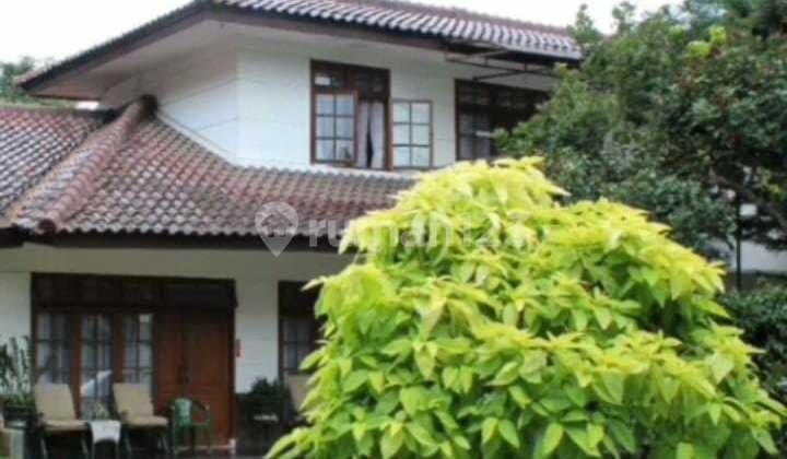 For Sale: Beautiful Spacious Villa House in Sariwangi Cihanjuang, Bandung