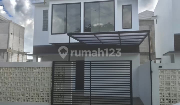 Rumah Modern Murah Dua Lantai Jimbaran Bali