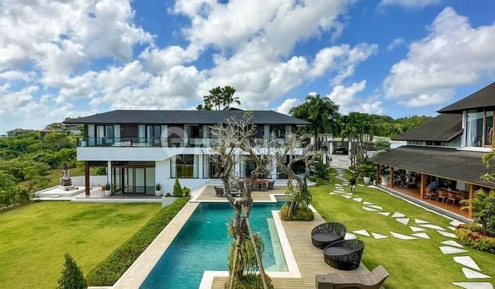 Luxury Ocean View Villa In Uluwatu, Bali
