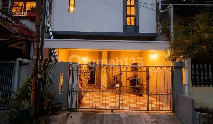 Jual Rumah Cantik Dalam Komplek di Duren Sawit Jakarta Timur