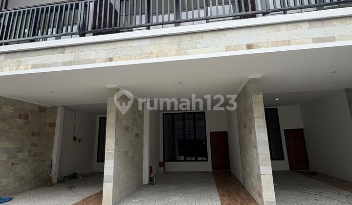 Selling Exclusive 2-Story House in Tebet, South Jakarta