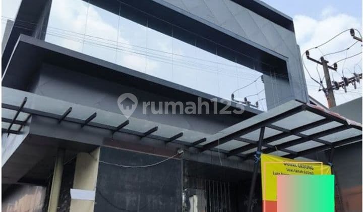 Gedung 3 Lantai Lokasi Sangat Strategis di Kemang, Jakarta Selatan