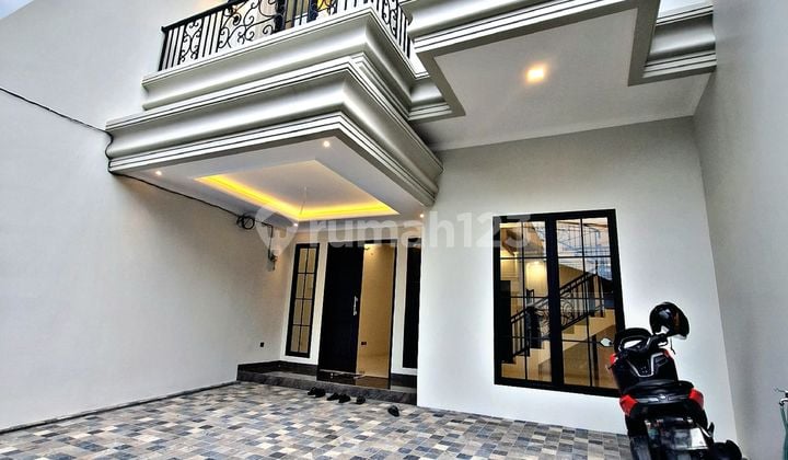 Rumah Lux Modern Classic Dalam Komplek Pondok Bambu Jakarta Timur