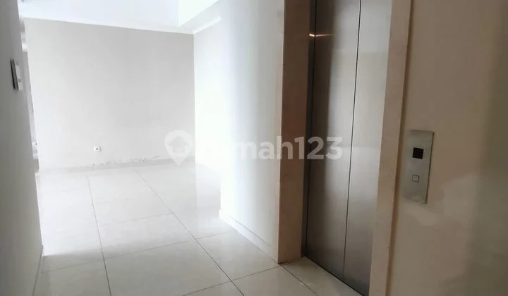 Sewa 3+1 Private Lift Condo Taman Anggrek Residence