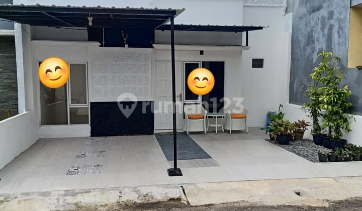 Rumahready Siap Huni, Selangkah ke Aeon Mall BSD Dan.stasiun Cisauk. Tangerang Banten