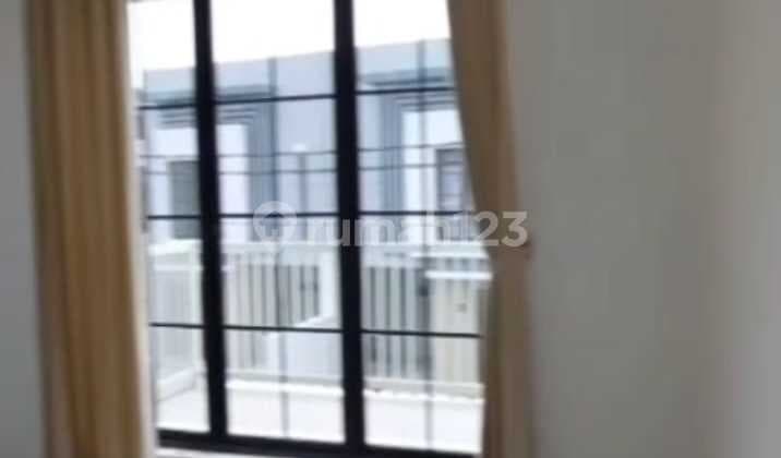 Disewakan Rumah Regency One Babatan Pantai Surabaya Timur