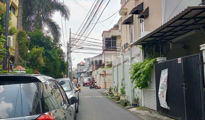 Active Boarding House for Sale in Slipi Area, West Jakarta