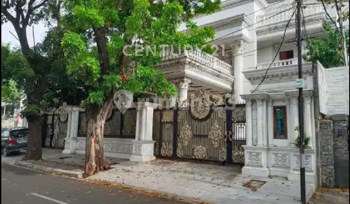 Rumah Mewah di Jantung Kota Jakarta Dkt Cikini Raden Menteng