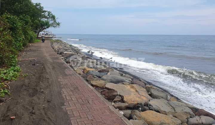 For Sale Beachfront Land in Tembok Tejakula Village, Buleleng