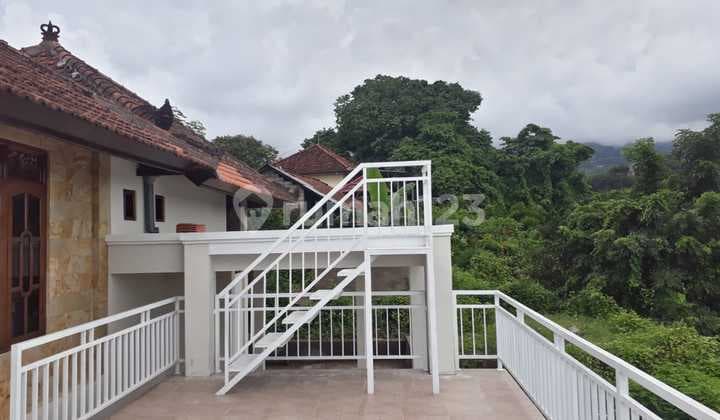 Pab171 Dijual Cepat Rumah Semi Villa View Laut di Lovina Buleleng