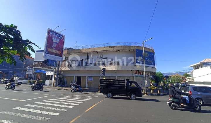 Pa184 For Rent 2-Story Shop House Next to BCA Bank in Singaraja City