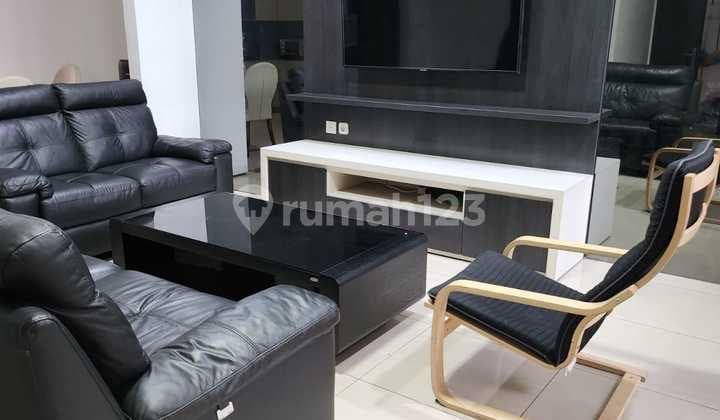 Rumah minimalis 2 Lantai super nyaman siap huni di Mekarwangi