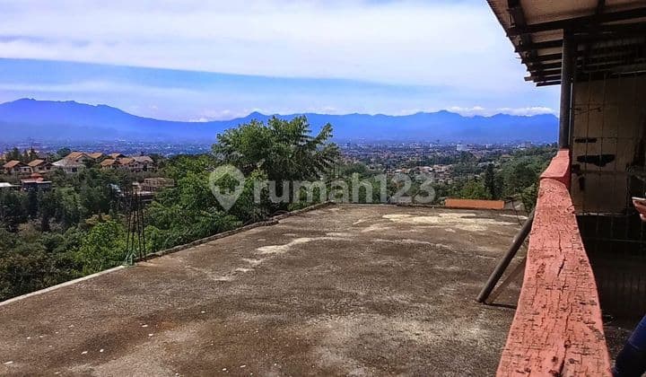 For Sale, Tanah plus bangunan di Dago, Bandung