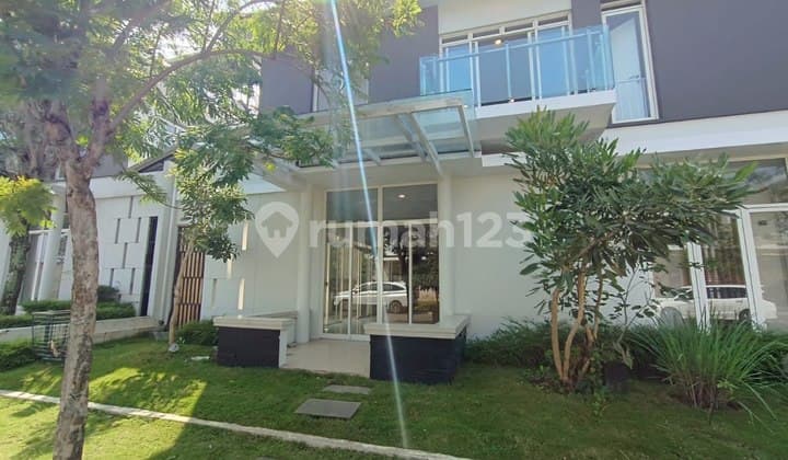 A Nice House in Kota Baru Parahyangan Bandung
