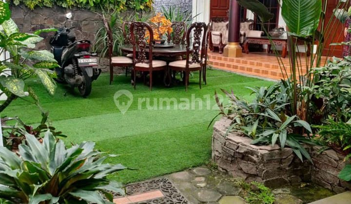 Dijual Bangunan dan Tempat Usaha Multifungsi di Cihanjuang Luas 982