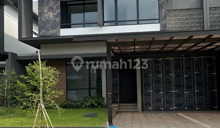 Rumah Baru Minimalis & Luas di Kota Baru Parahyangan