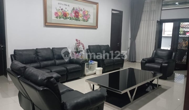 Hot Deal! Rumah Besar, Hook, Full Furnished, Komplek Mekarwangi Bandung, SHM