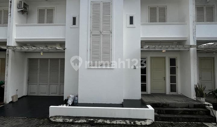 Disewakan Rumah Cocok untuk Hunian Dalam Cluster Area Kemang