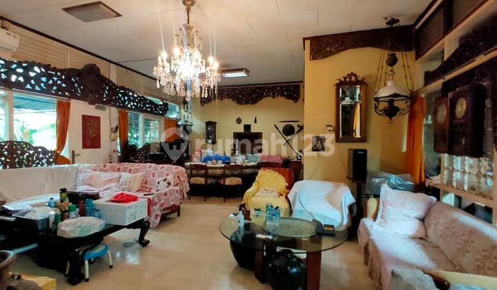 Rumah luas dan murah di Tomang Grogol Petamburan Jakarta Barat