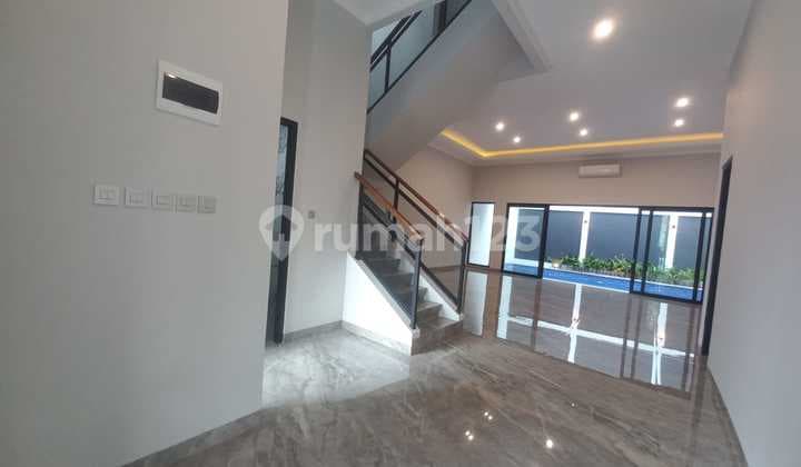 For Sale Luxury House with Swimming Pool Ready to Occupy in Sector 9 Bintaro
