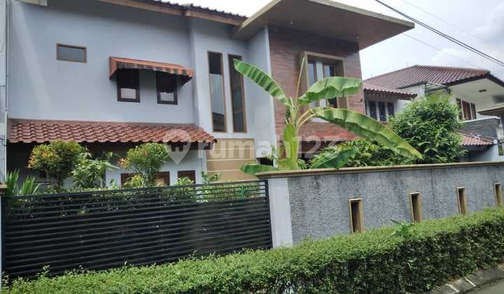 Rumah Mewah Siap Huni dan Lokasi Strategis @Bintaro.