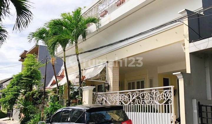 Rumah Dgn Private Pool, Furnished Siap Huni Di Bintaro Sektor 9