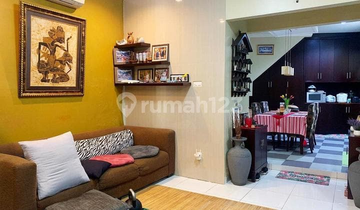 Rumah Rapi Di Cluster Emerald Bintaro Sektor 9. Nego!