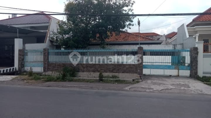 House for sale, land area calculated, latest price East Surabaya.