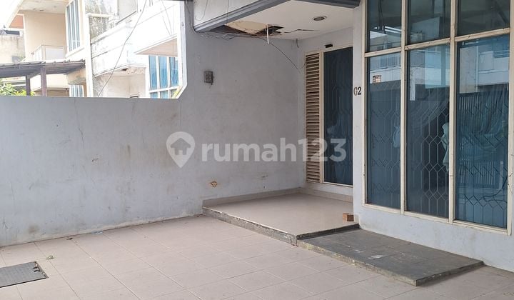 Rumah Siap Huni Di Taman Modern Jakarta Timur