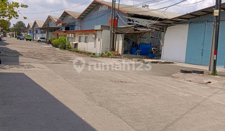 Gudang Multiguna di Pulo Gadung Jakarta Timur