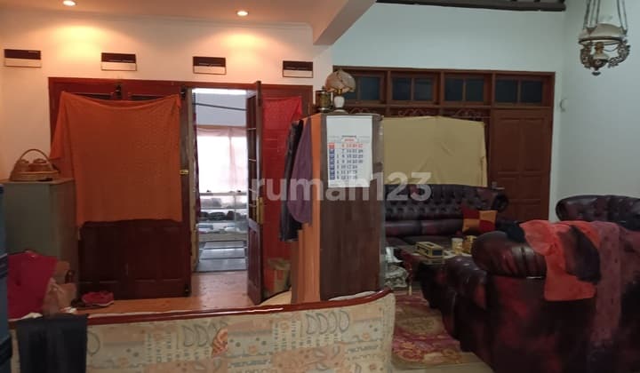 Rumah Dalam Komplek Nyaman di Taman Cibaduyut Indah